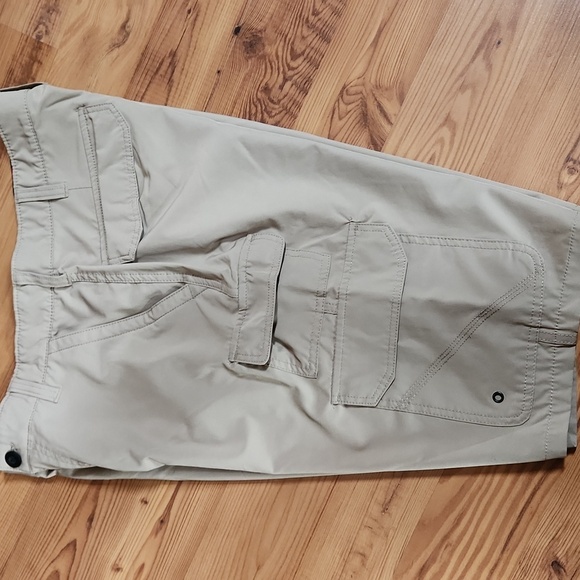 IRON Co. Cargo Shorts - Picture 5 of 7